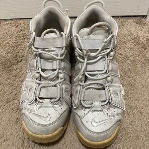 Size 10.5 Nike AIR